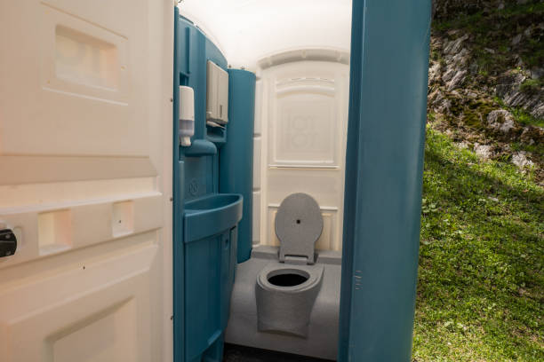 Best Portable Restroom Servicing (Cleaning and Restocking)  in Churchill, PA